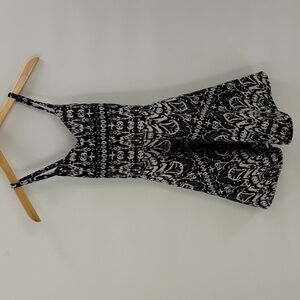 Abercrombie kids sleeveless dress skater black and white fully lined stretch 12